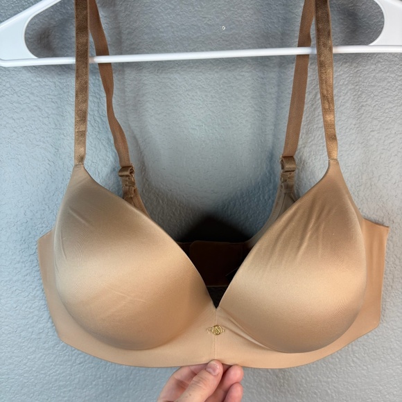 Very Sexy So Obsessed Smooth Wireless Push-Up Bra - Picture 1 of 7